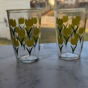Yellow Tulip Glasses Set